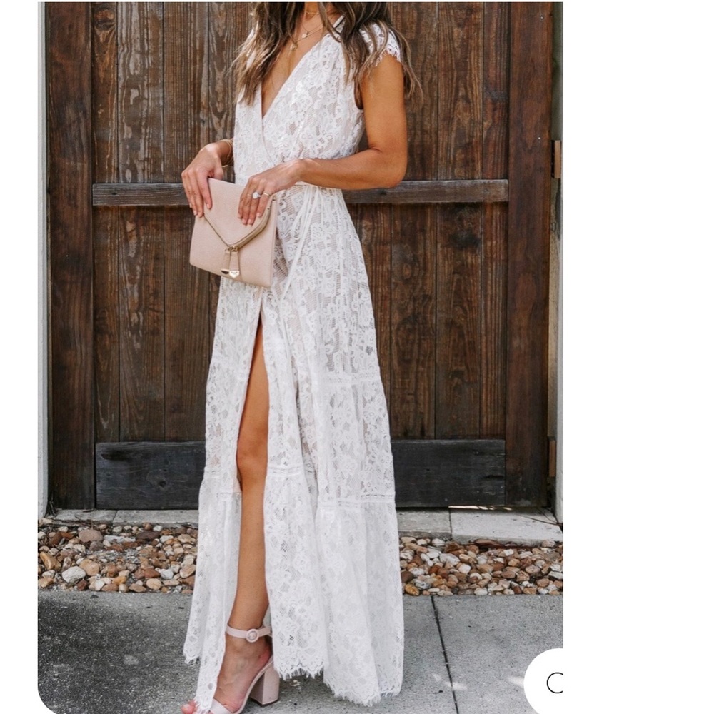 VICI Lace Maxi Dress- never worn